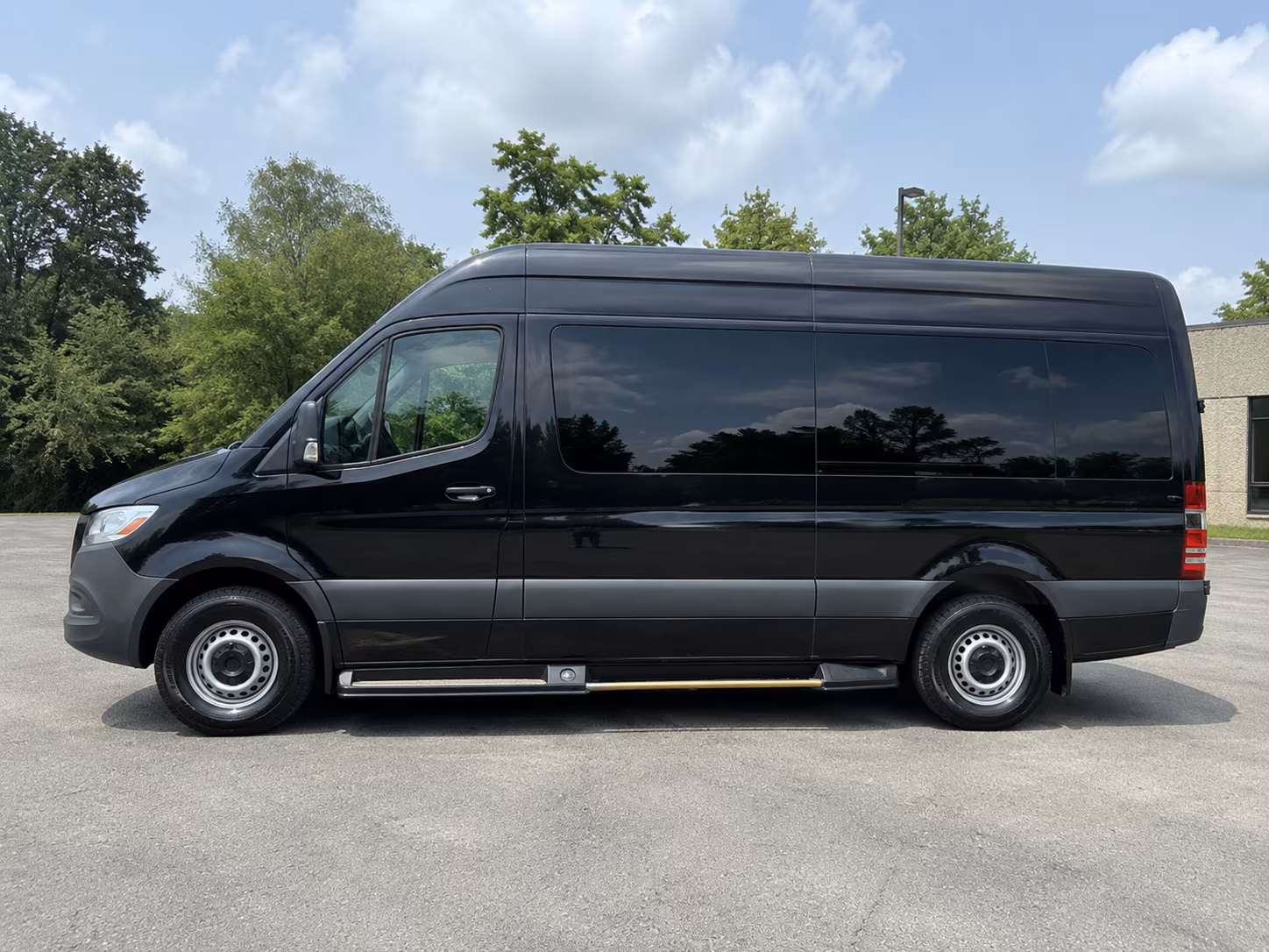 25 passenger minibus