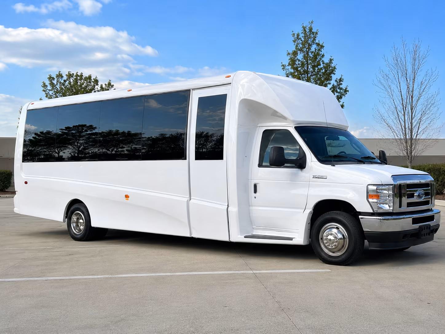 find the perfect transportation for your next airport transfer 1