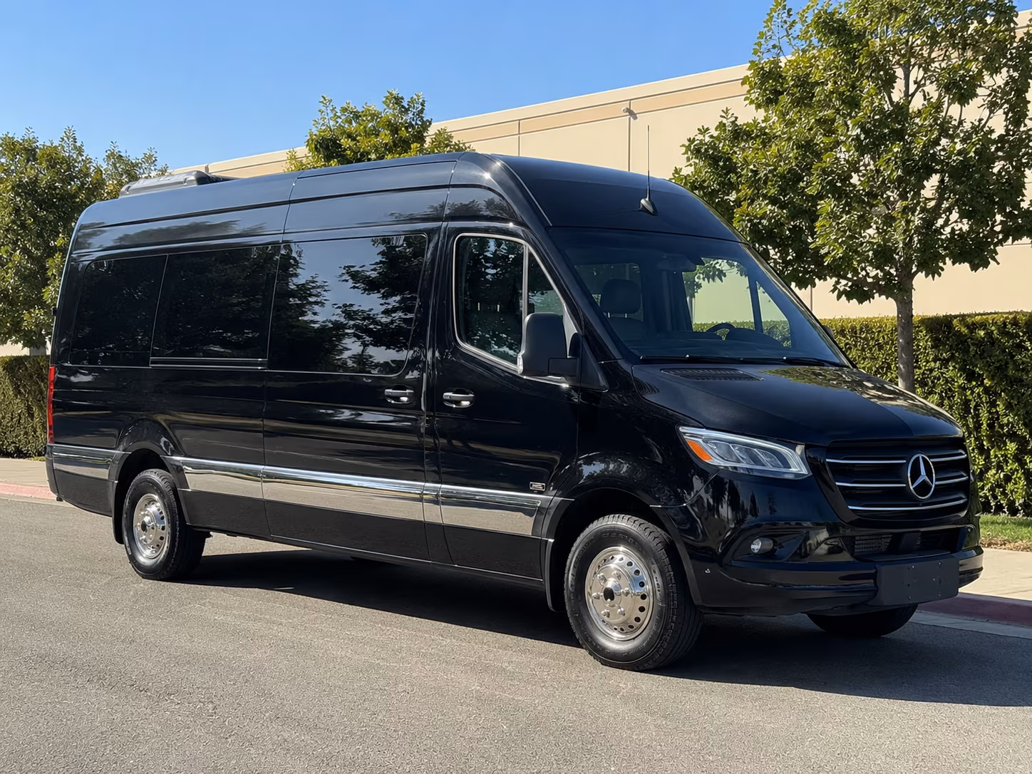 find the perfect transportation for your next wedding 2